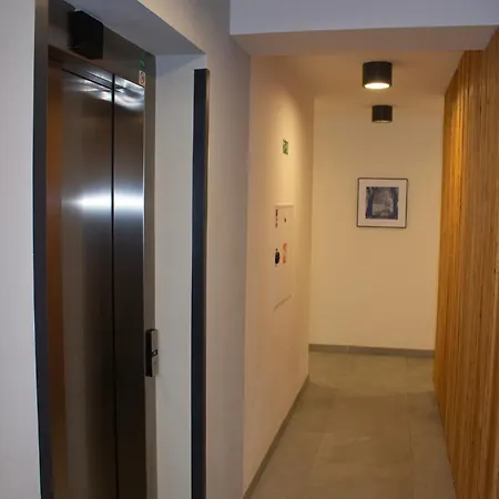 Enjoyharrachov Atraktivni Klidne Studio 3 V Centru Harrachova S Parkovanim, Velkou Terasou, Wifi-Wlan, Sat Zdarma, Moznosti Dobijeni Auta, Vyhledem Do Zahrady A Na Romanticky Kostelik Exterior photo