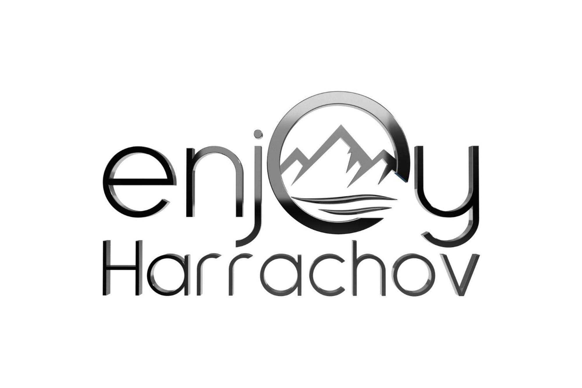 Enjoyharrachov Atraktivni Klidne 3 V Centru Harrachova S Parkovanim, Velkou Terasou, Wifi-wlan, Sat Zdarma, Moznosti Dobijeni Auta, Vyhledem Do Zahrady A Na Romanticky Kostelik Apartment